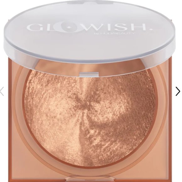 HUDA BEAUTY GLOWISH SOFT VEGAN RADIANCE BRONZING POWDER "03 TAN LIGHT" - Picture 1 of 2
